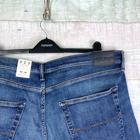 Lucky Brand 223 Straight Advanced Stretch Jean - Picture 6 of 9